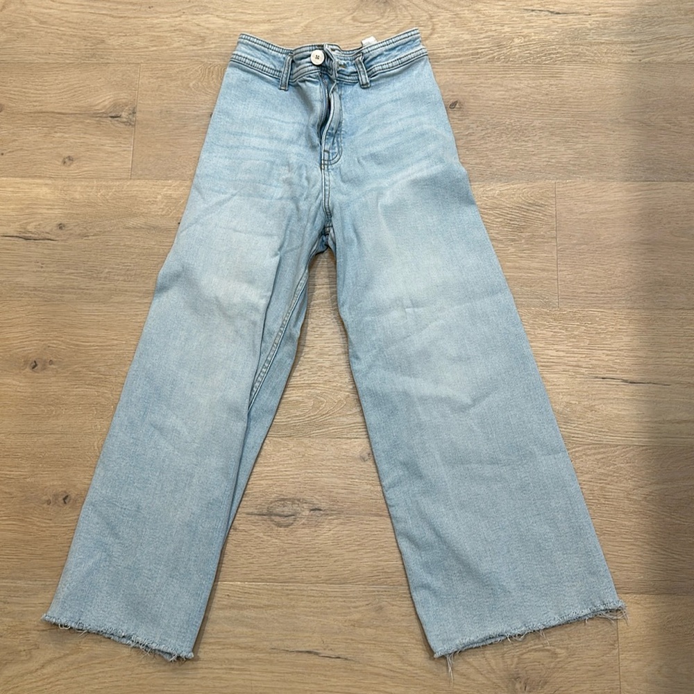 Girl Zara marine